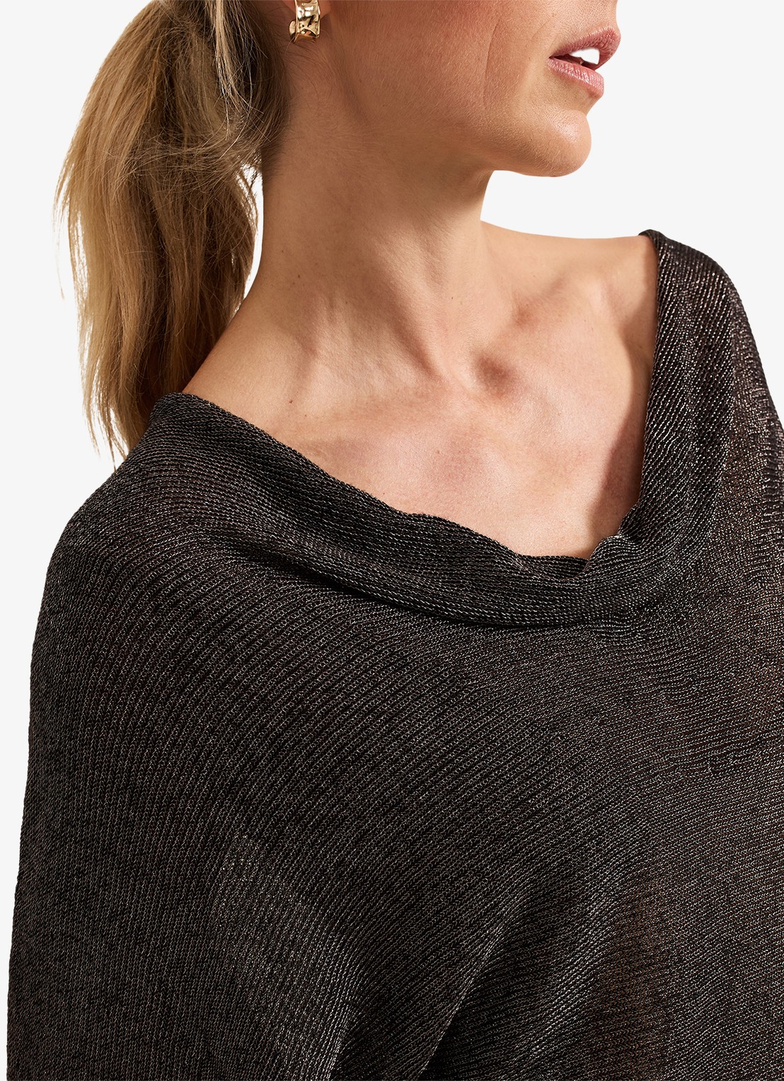 Phase Eight Malti fijngebreide trui met lurex - detail 2 zwart
