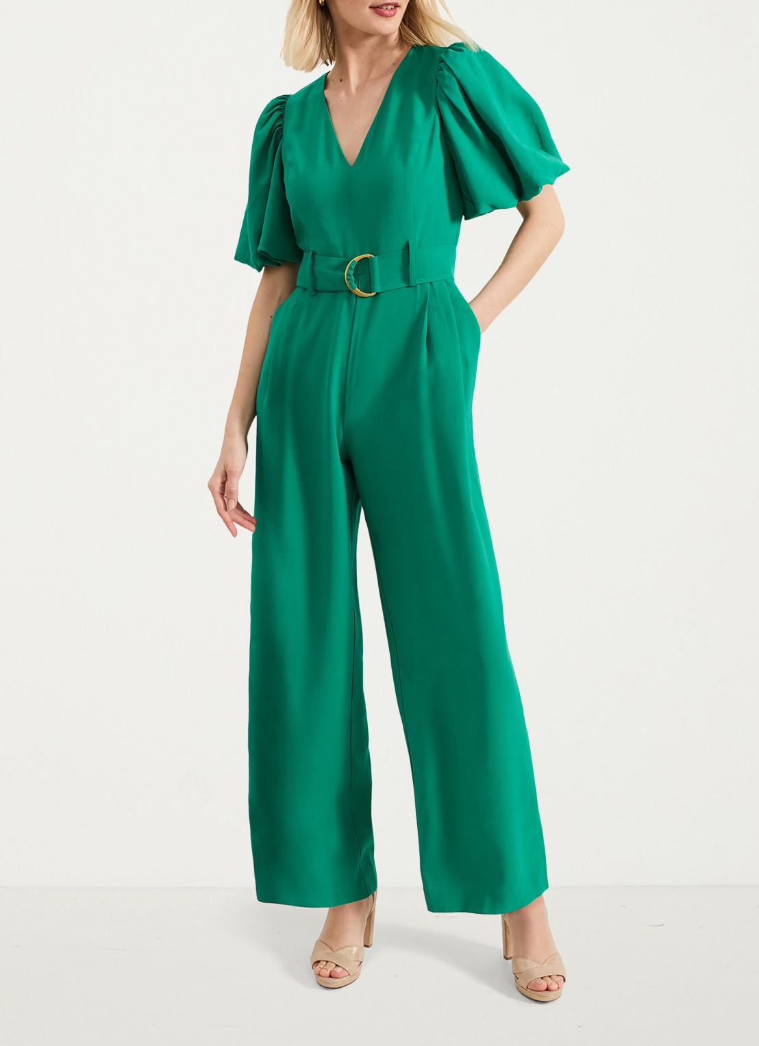 Phase Eight Margot wide fit jumpsuit met ceintuur en V-hals - voorkant 8 groen