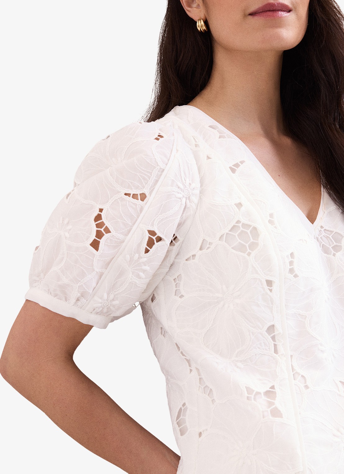 Phase Eight Marina top met broderie - detail 2 ivoor
