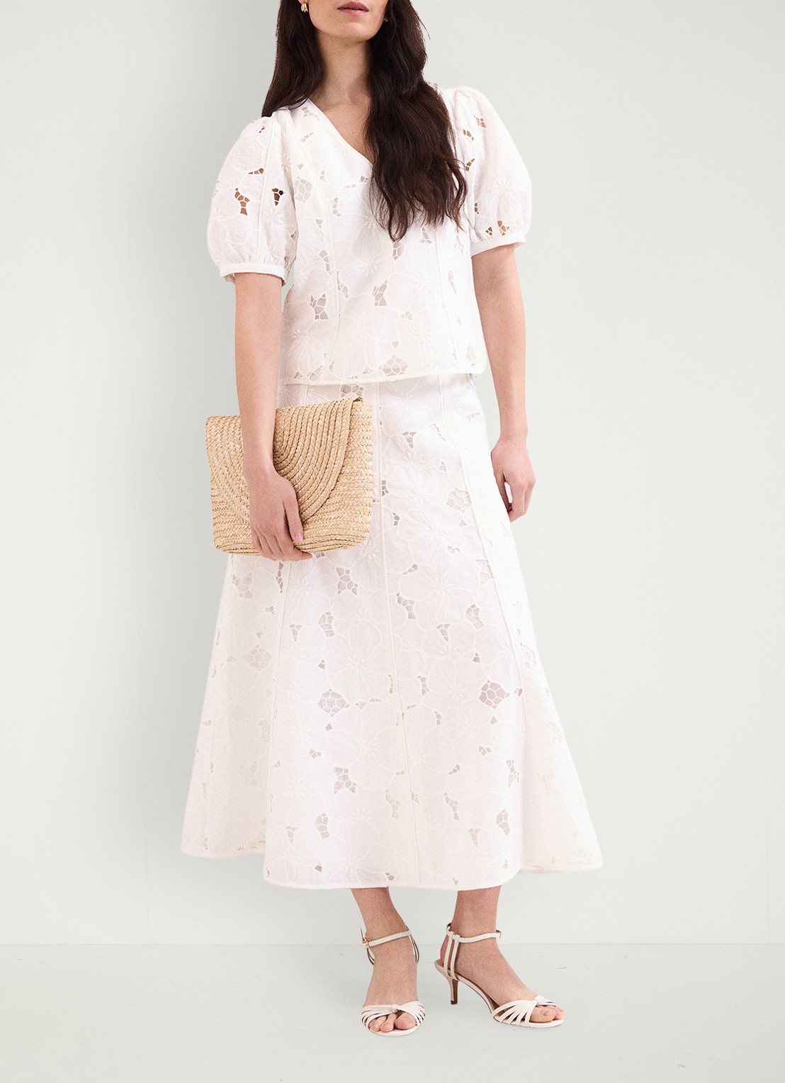 Phase Eight Marina top met broderie - voorkant 7 ivoor