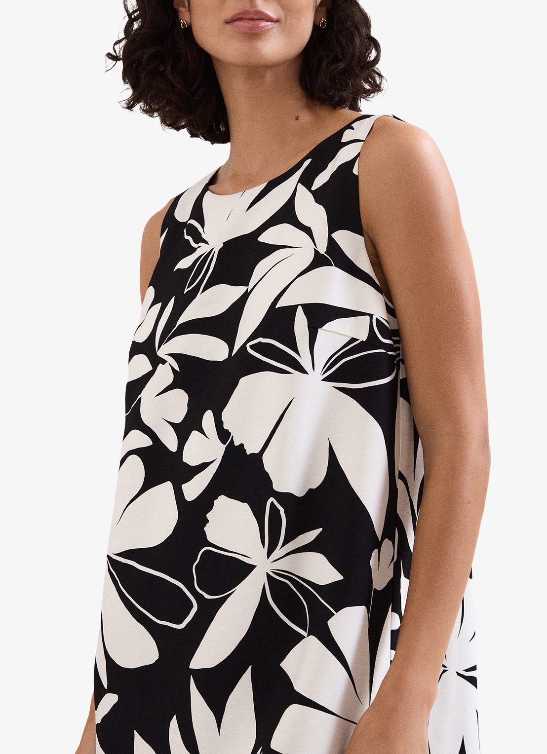 Phase Eight Marta mini jurk met ronde hals en bloemenprint - detail 4 zwart