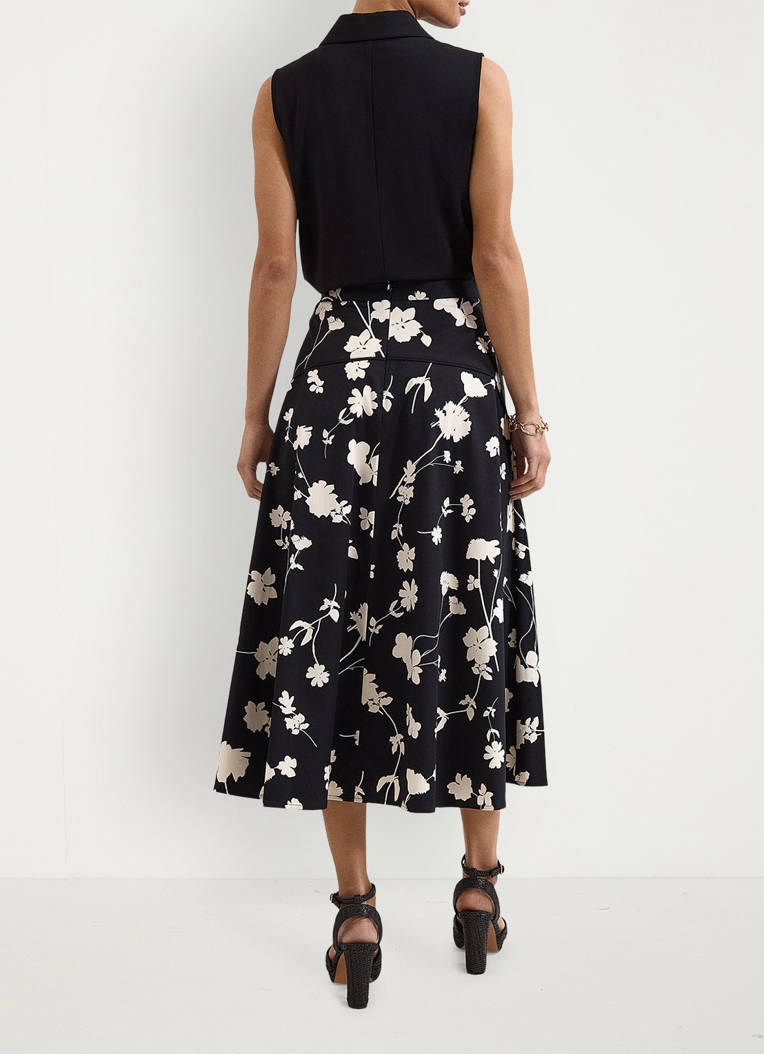 Phase Eight Mavis midi rok met bloemenprint - achterkant 6 zwart