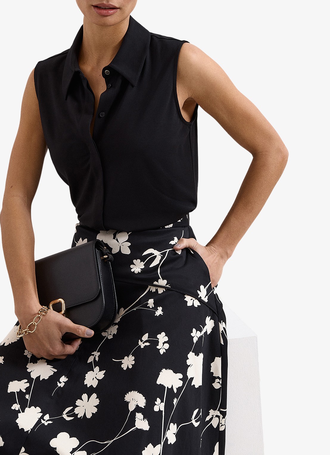 Phase Eight Mavis midi rok met bloemenprint - detail 4 zwart