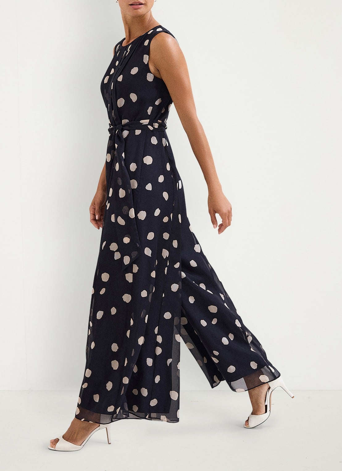 Phase Eight Maxine wide fit jumpsuit met stippenprint - voorkant 8 donkerblauw