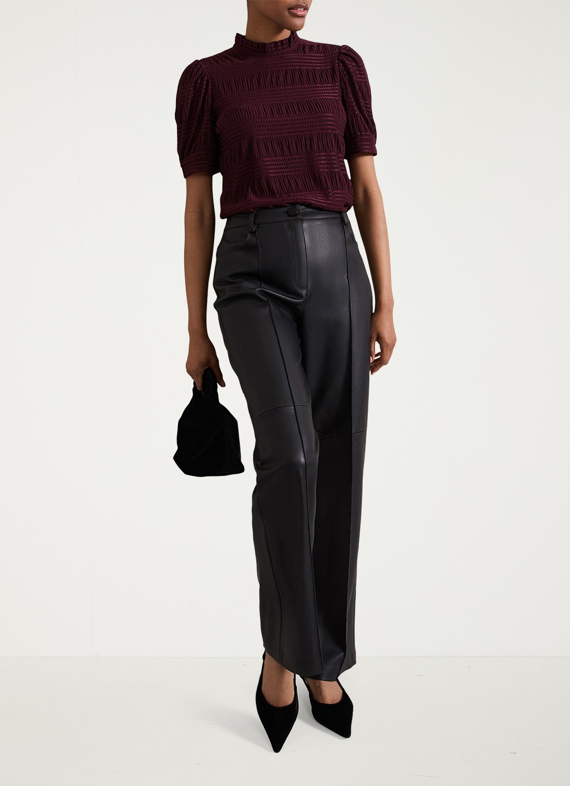 Phase Eight Melissa high waist wide fit broek van imitatieleer - voorkant 7 zwart