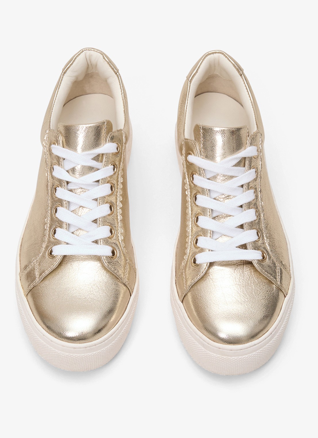 Phase Eight Metallic sneaker van leer - detail goud