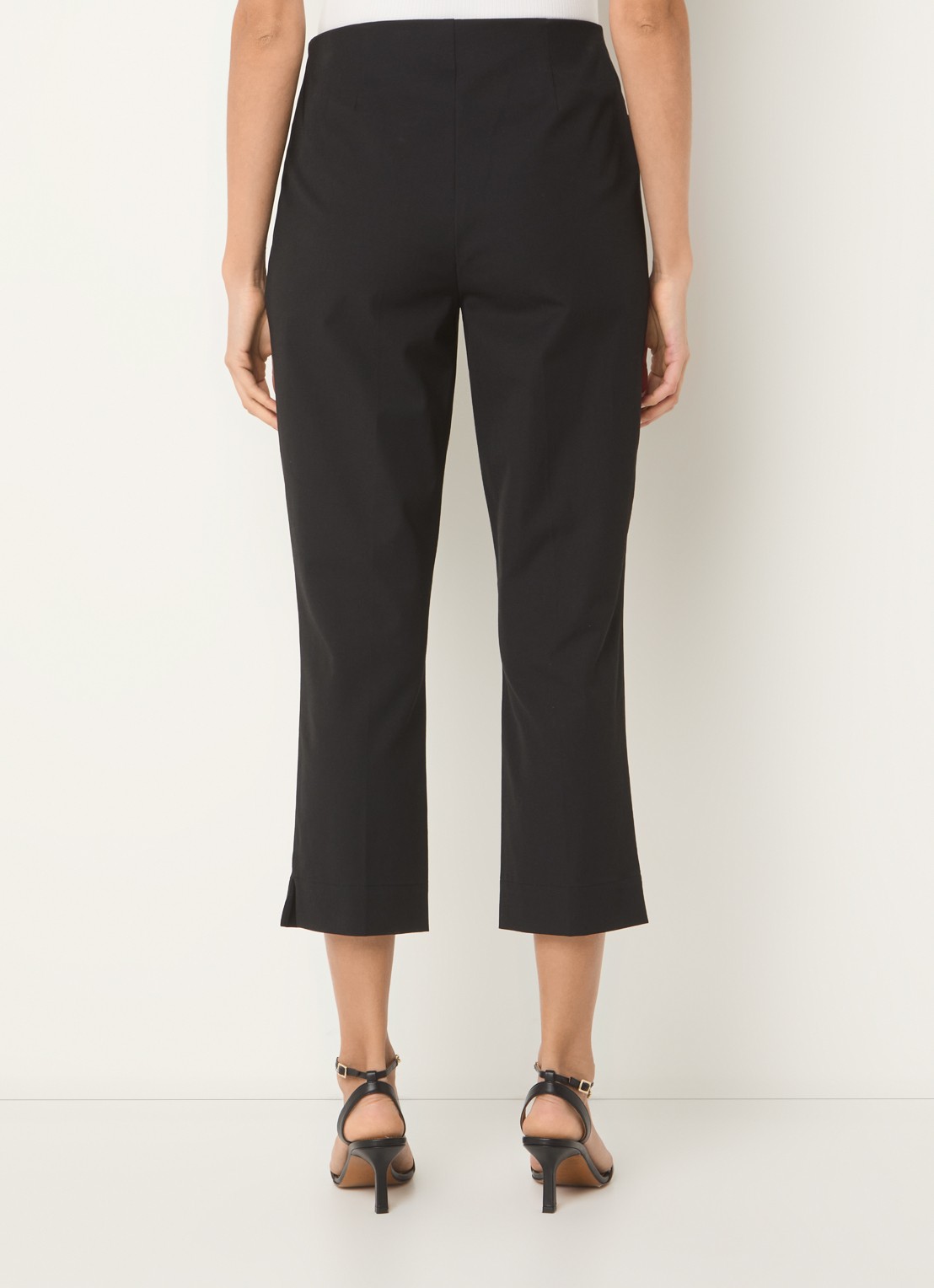 Phase Eight Miah high waist tapered fit cropped pantalon met persplooi - achterkant zwart