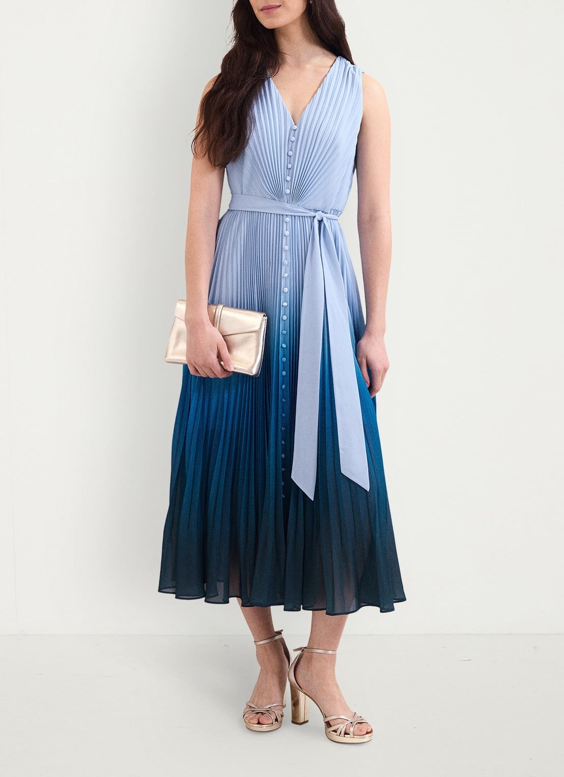 Phase Eight Mira Ombre midi jurk met plooien - voorkant 2 blauw