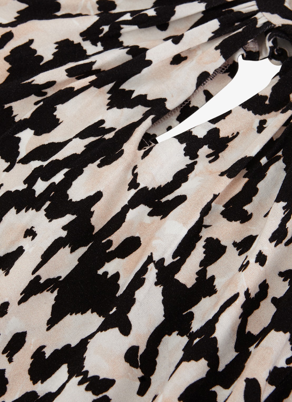 Phase Eight Mollie top met grafische print - detail 5 zwart