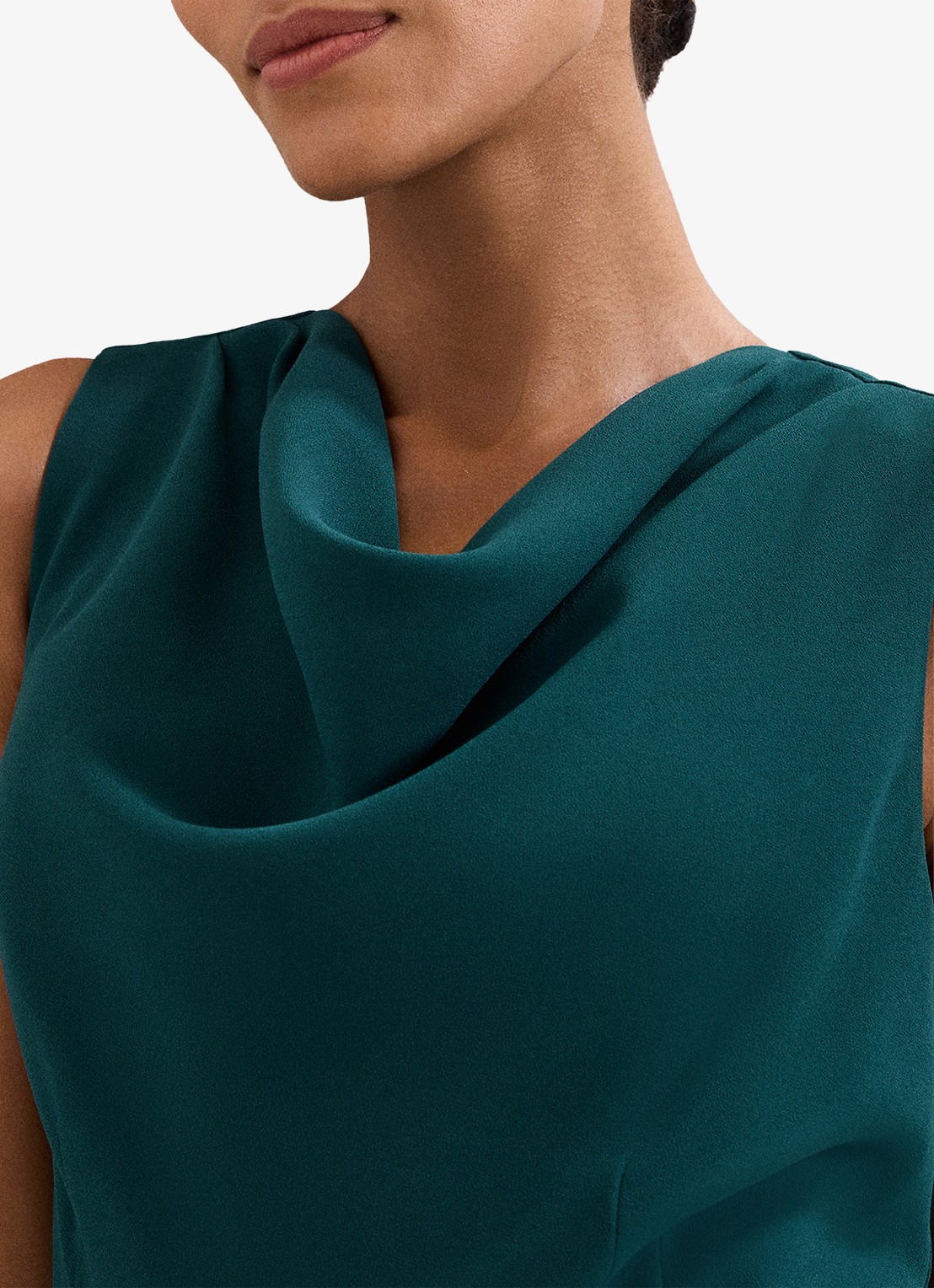 Phase Eight Monique loose fit jumpsuit met waterval hals - detail 7 zeegroen