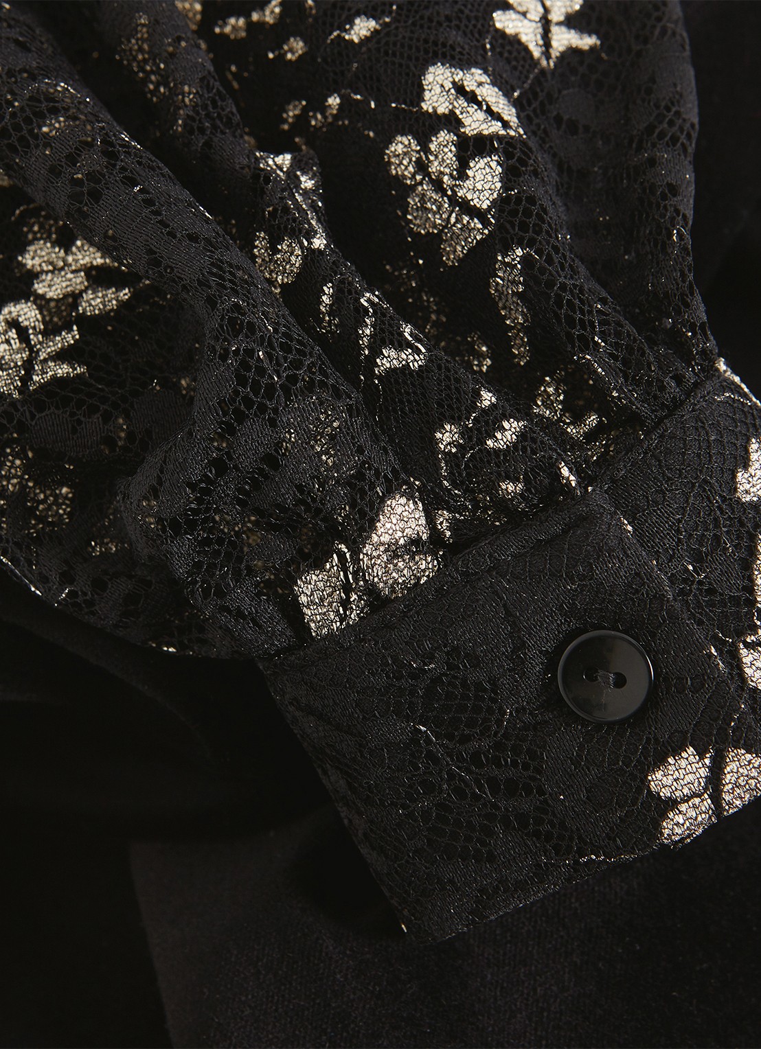 Phase Eight Morilla semi-transparante flared fit jumpsuit met kant - detail 4 zwart