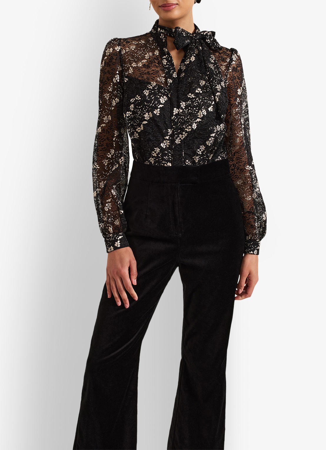 Phase Eight Morilla semi-transparante flared fit jumpsuit met kant - voorkant 7 zwart