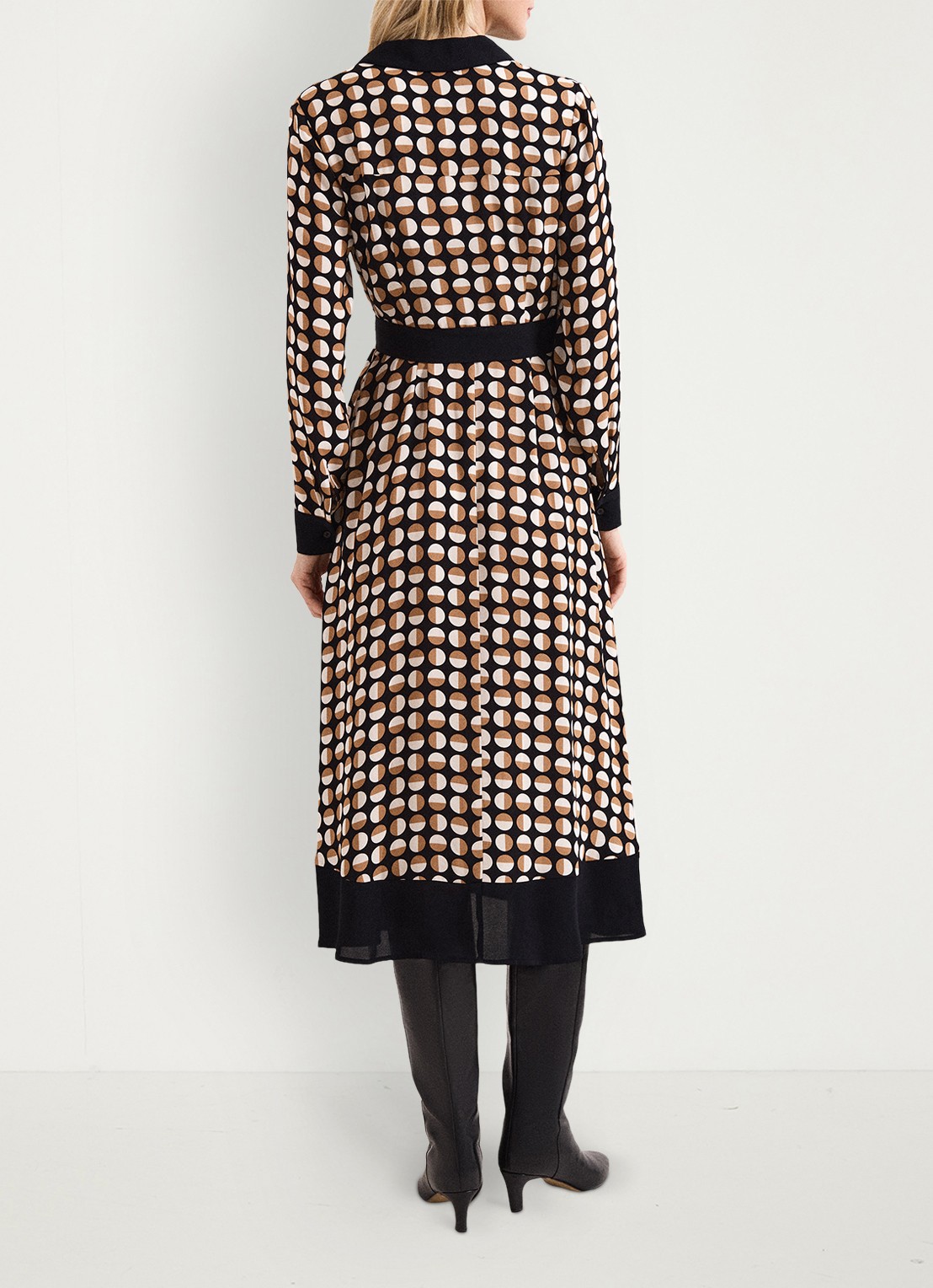 Phase Eight Naomi midi blousejurk met strikceintuur en grafische print - achterkant 3 bruin