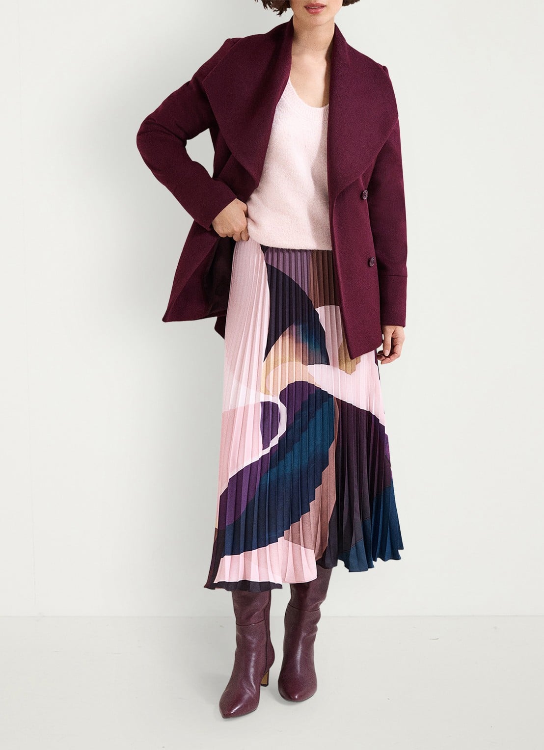 Phase Eight Nicci mantel met strikceintuur - voorkant 2 bordeauxrood