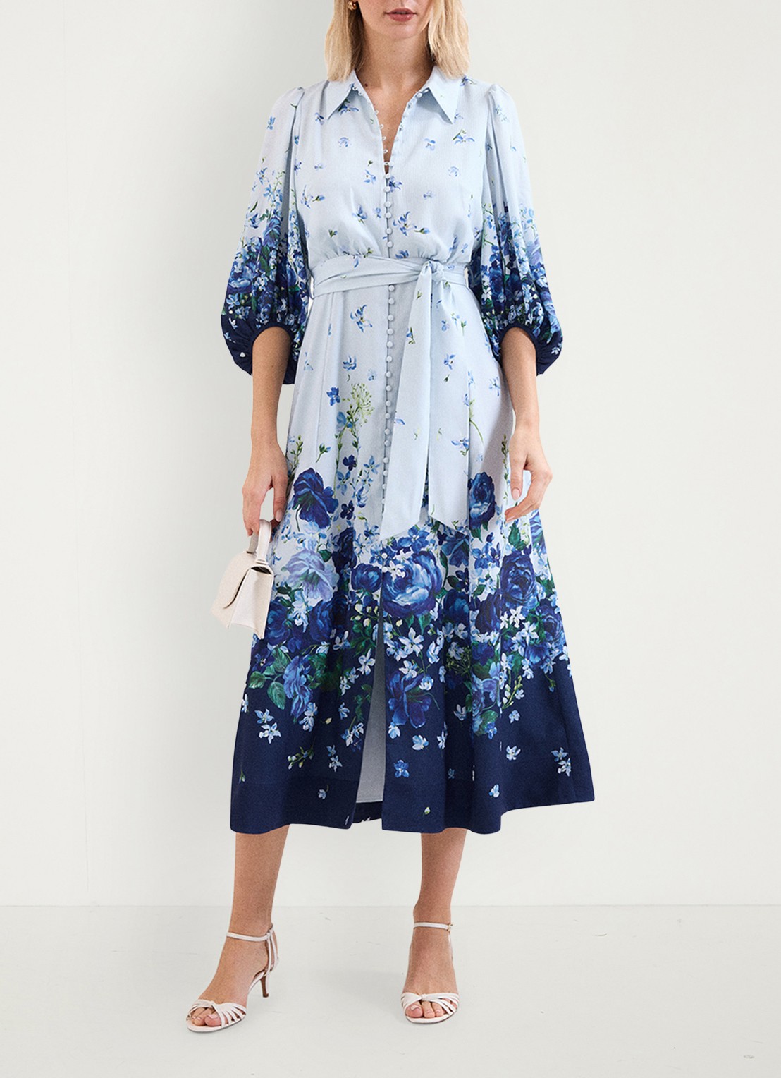 Phase Eight Noella midi blousejurk met bloemenprint - voorkant 7 lichtblauw