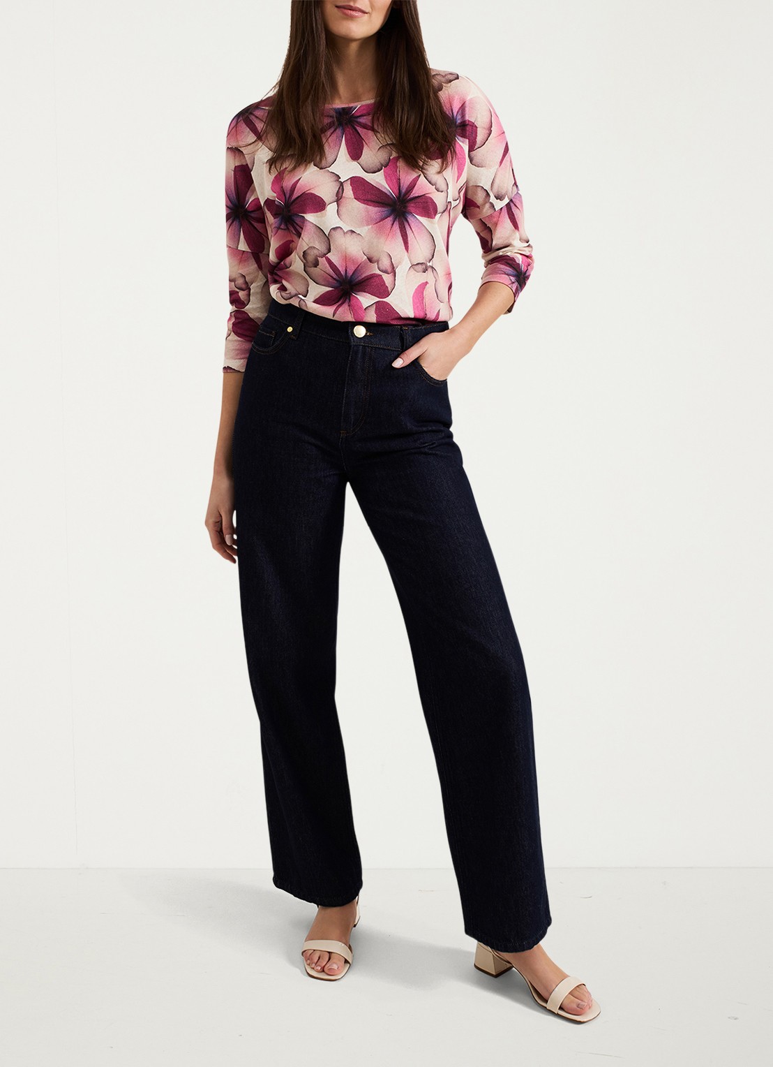 Phase Eight Nori top in linnenblend met bloemenprint - voorkant 3 roze