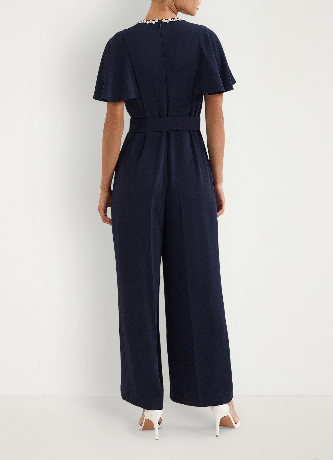 Phase Eight Orwen jumpsuit met strikceintuur - achterkant 7 blauw