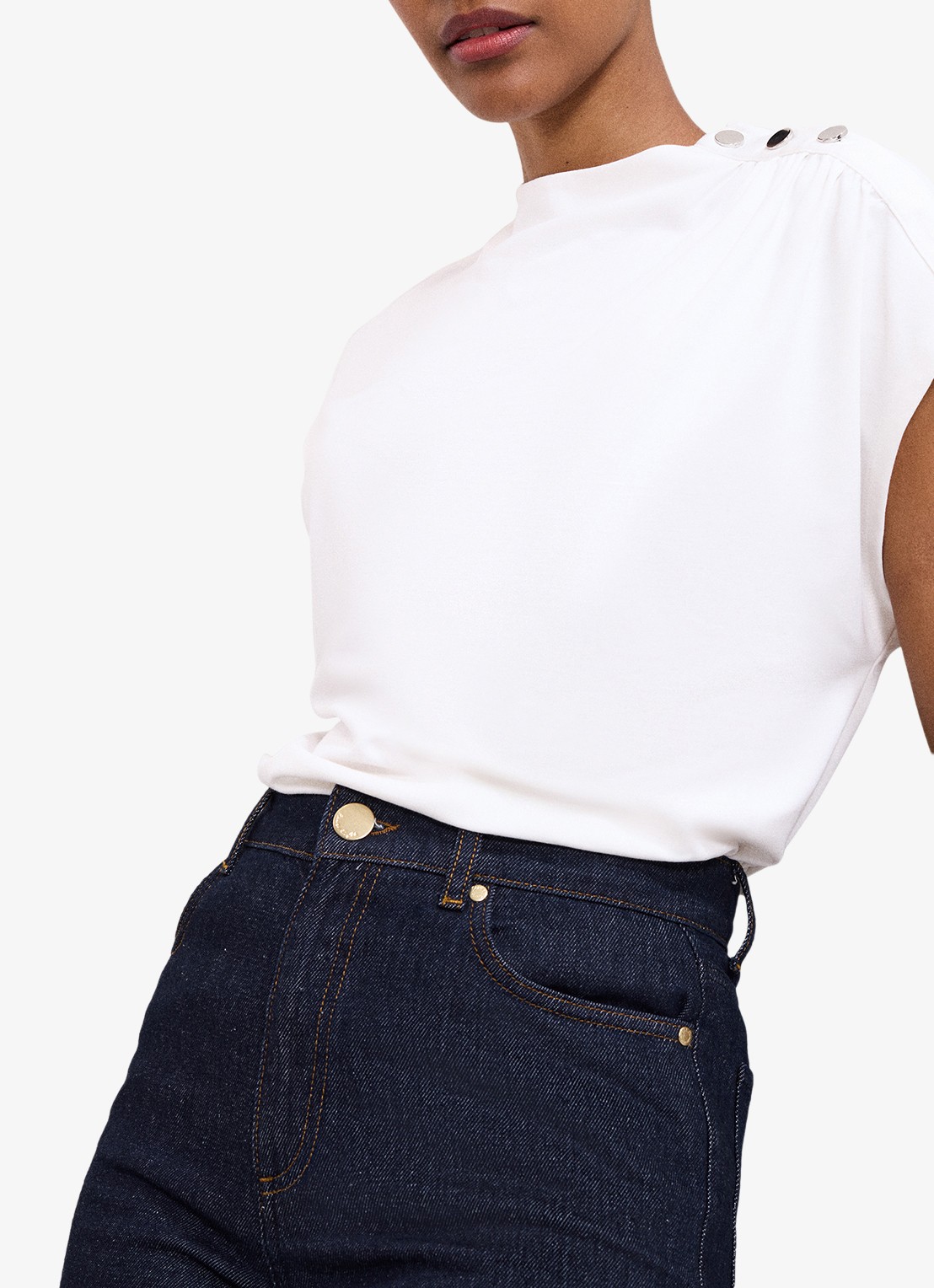 Phase Eight Paige top met gedrapeerd detail - detail gebroken wit