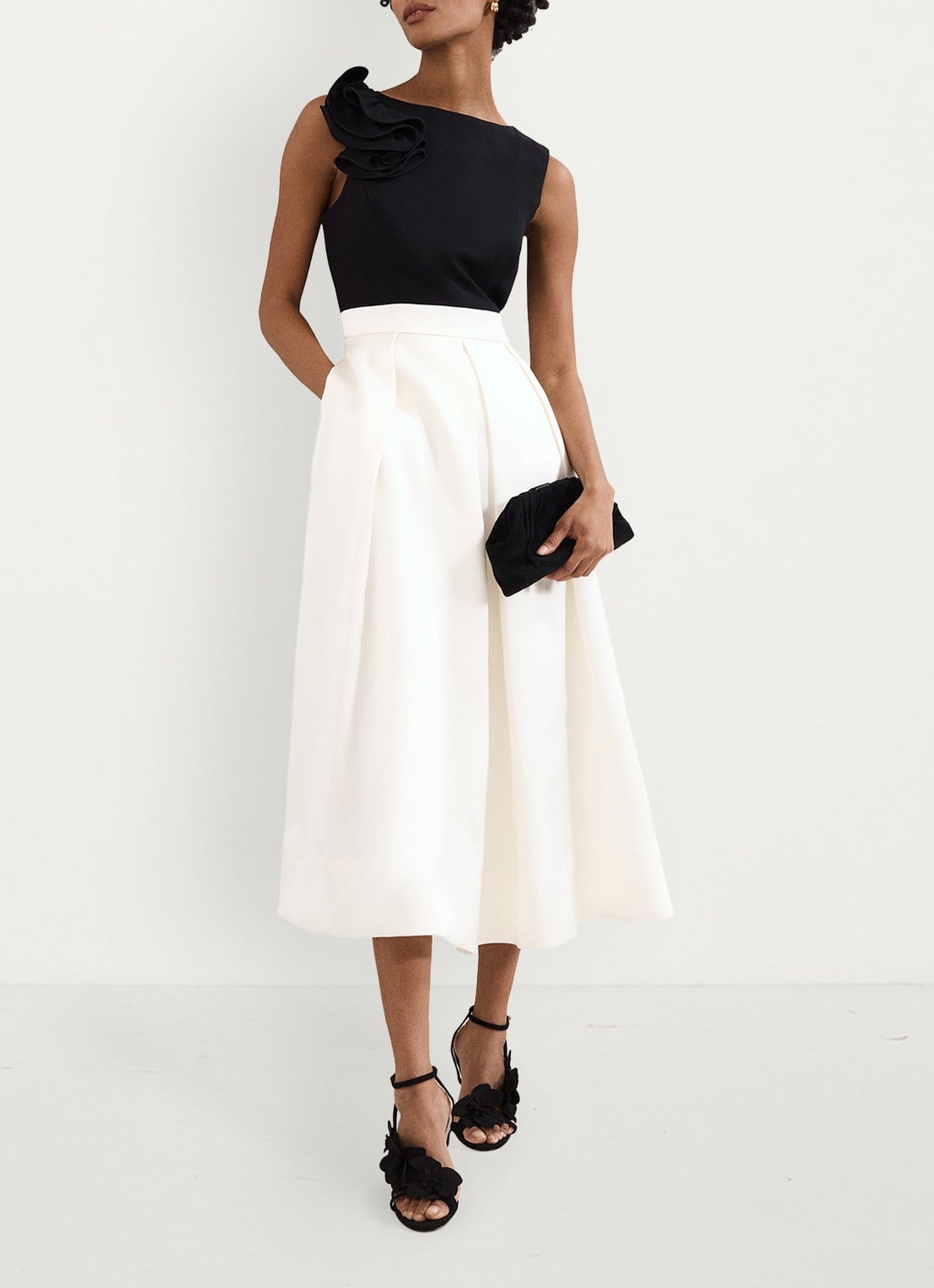 Phase Eight Perla midi jurk met steekzakken - voorkant 3 zwart
