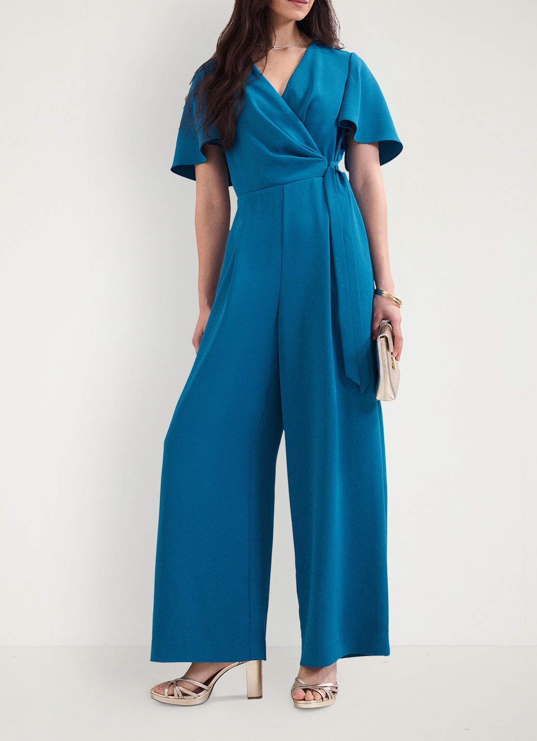 Phase Eight Petite Julissa wide fit jumpsuit met V-hals - voorkant 7 turquoise