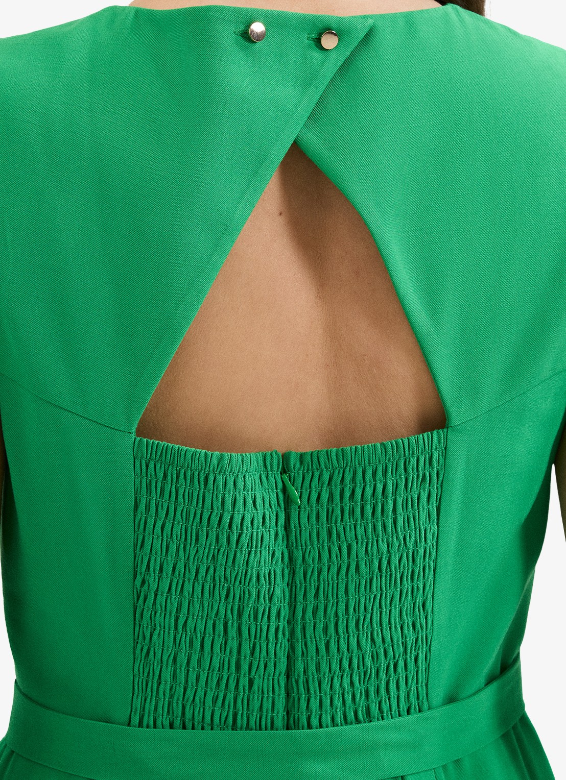 Phase Eight Petite Marta loose fit jumpsuit met strikceintuur - detail 6 groen