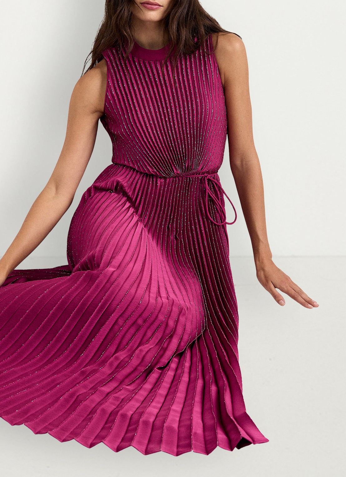 Phase Eight Petite Simara maxi jurk met strass en plooien - detail 2 fuchsia