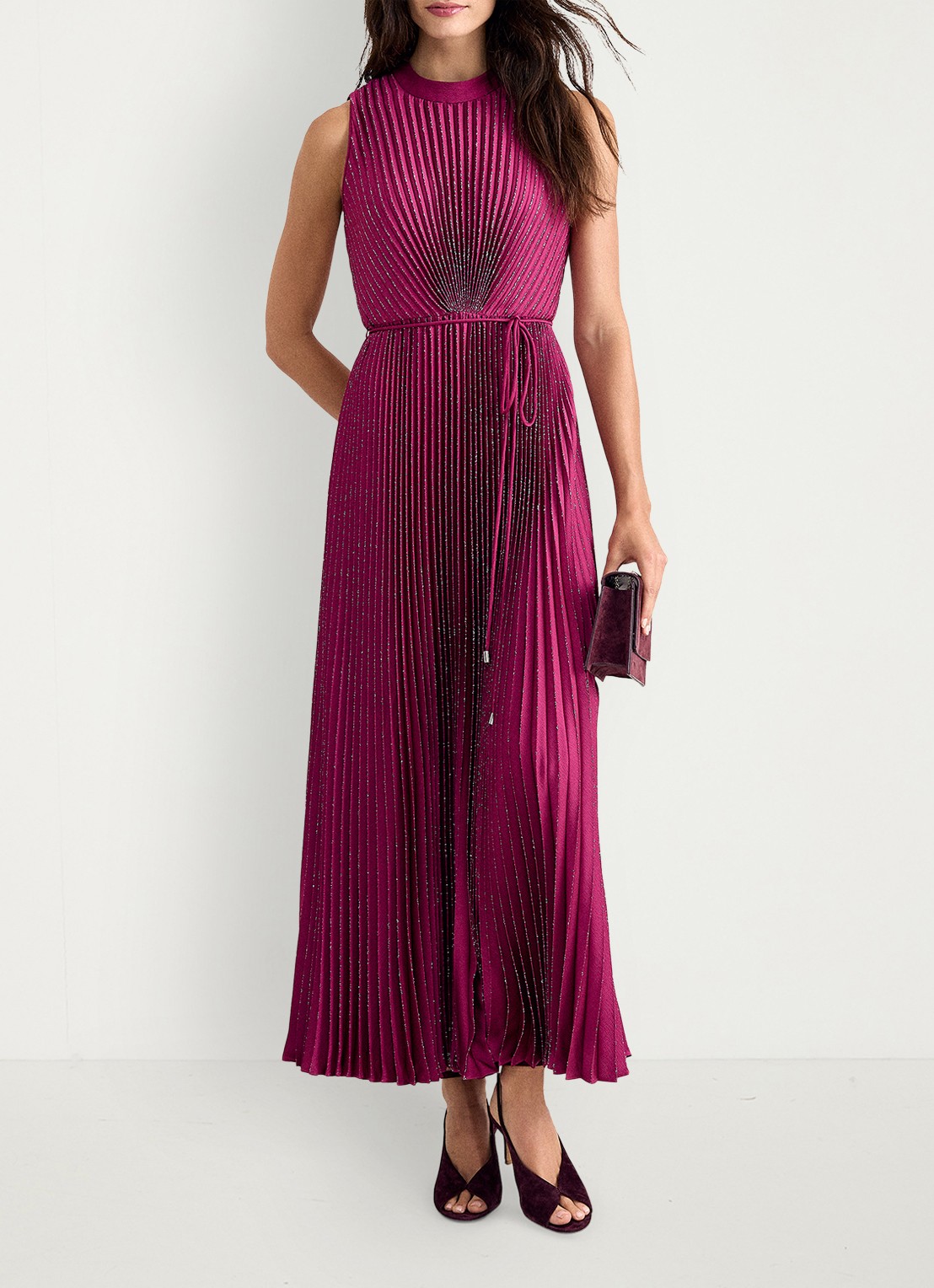 Phase Eight Petite Simara maxi jurk met strass en plooien - voorkant 8 fuchsia
