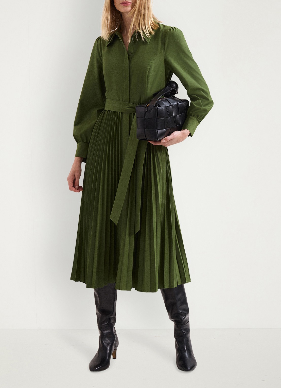Phase Eight Pleated midi jurk met pofmouwen - voorkant 3 olijfgroen