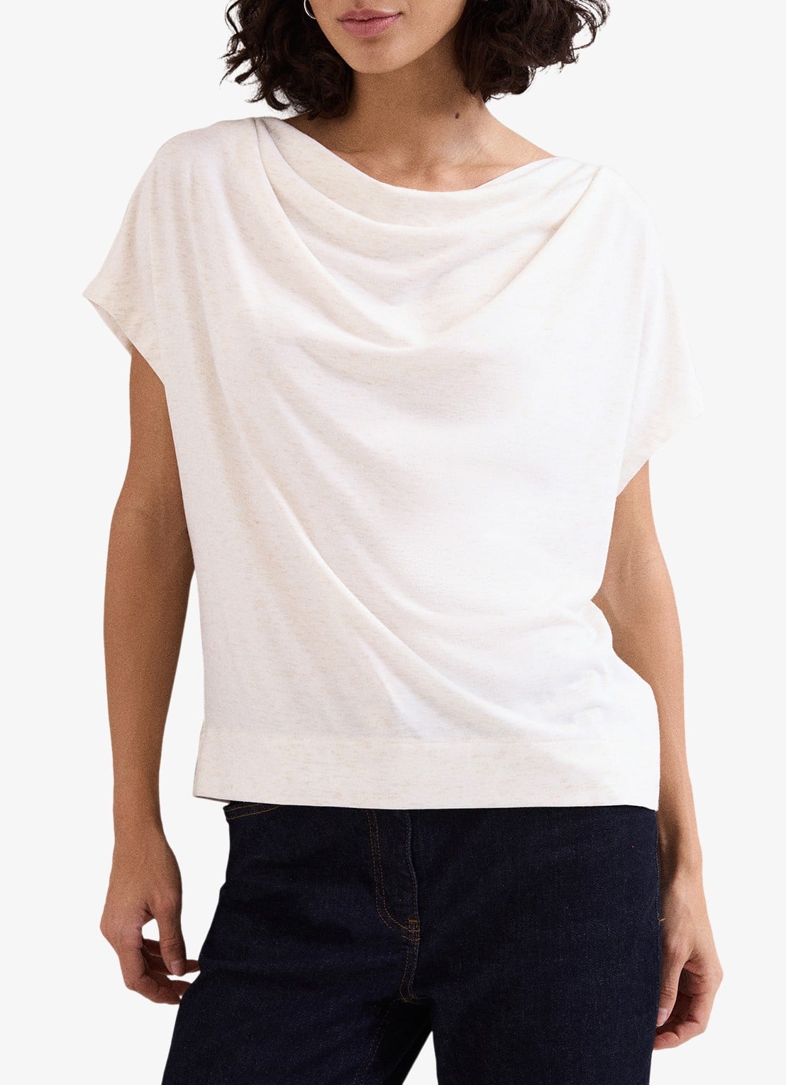 Phase Eight Priya top met watervalkraag - detail creme