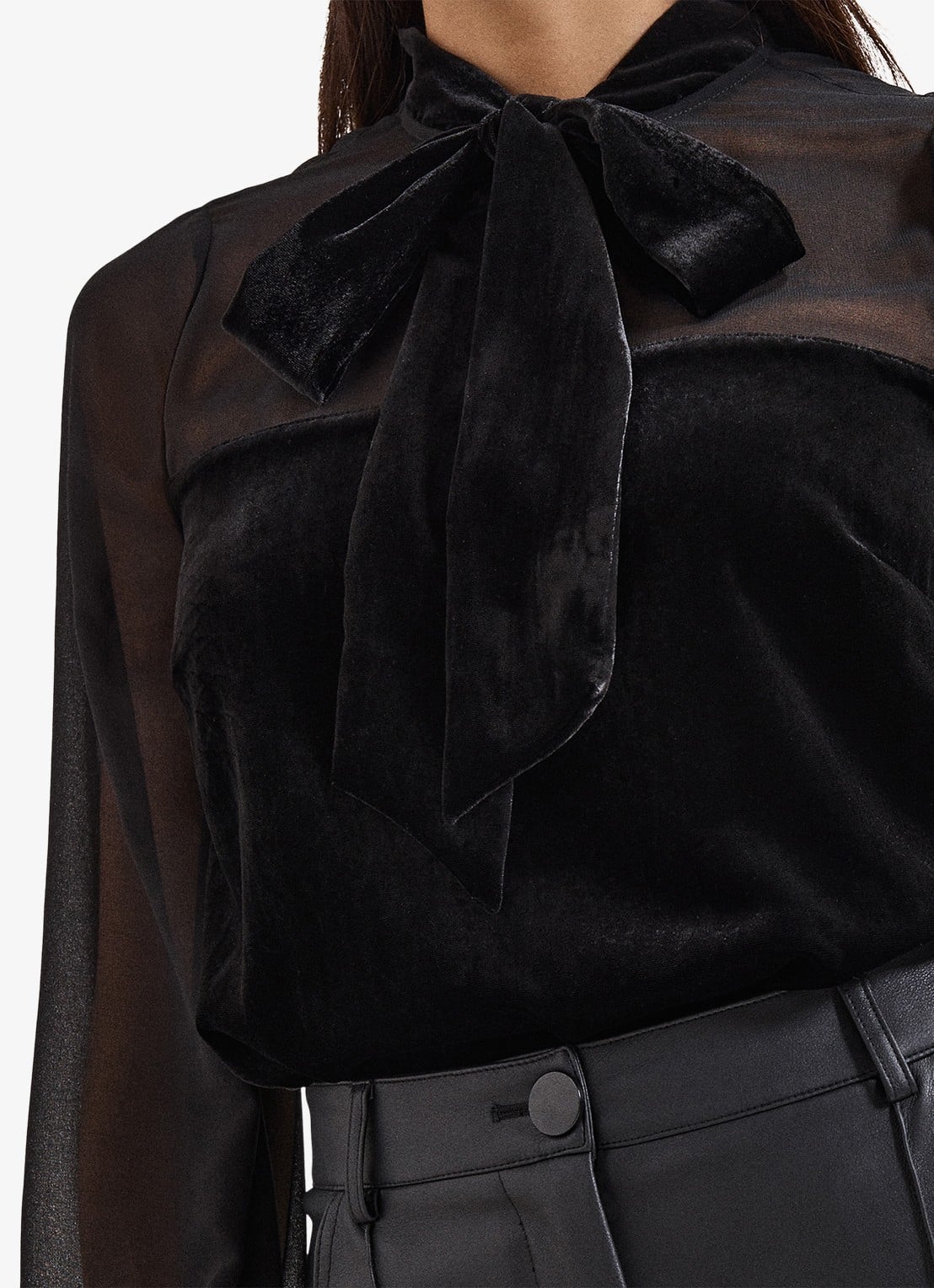 Phase Eight Raye blouse van fluweel - detail 6 zwart