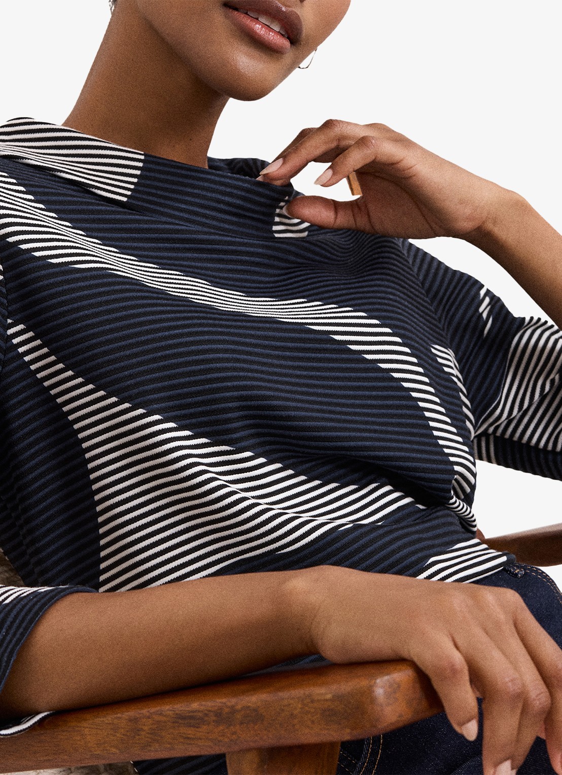Phase Eight Rena top met print - detail 3 donkerblauw