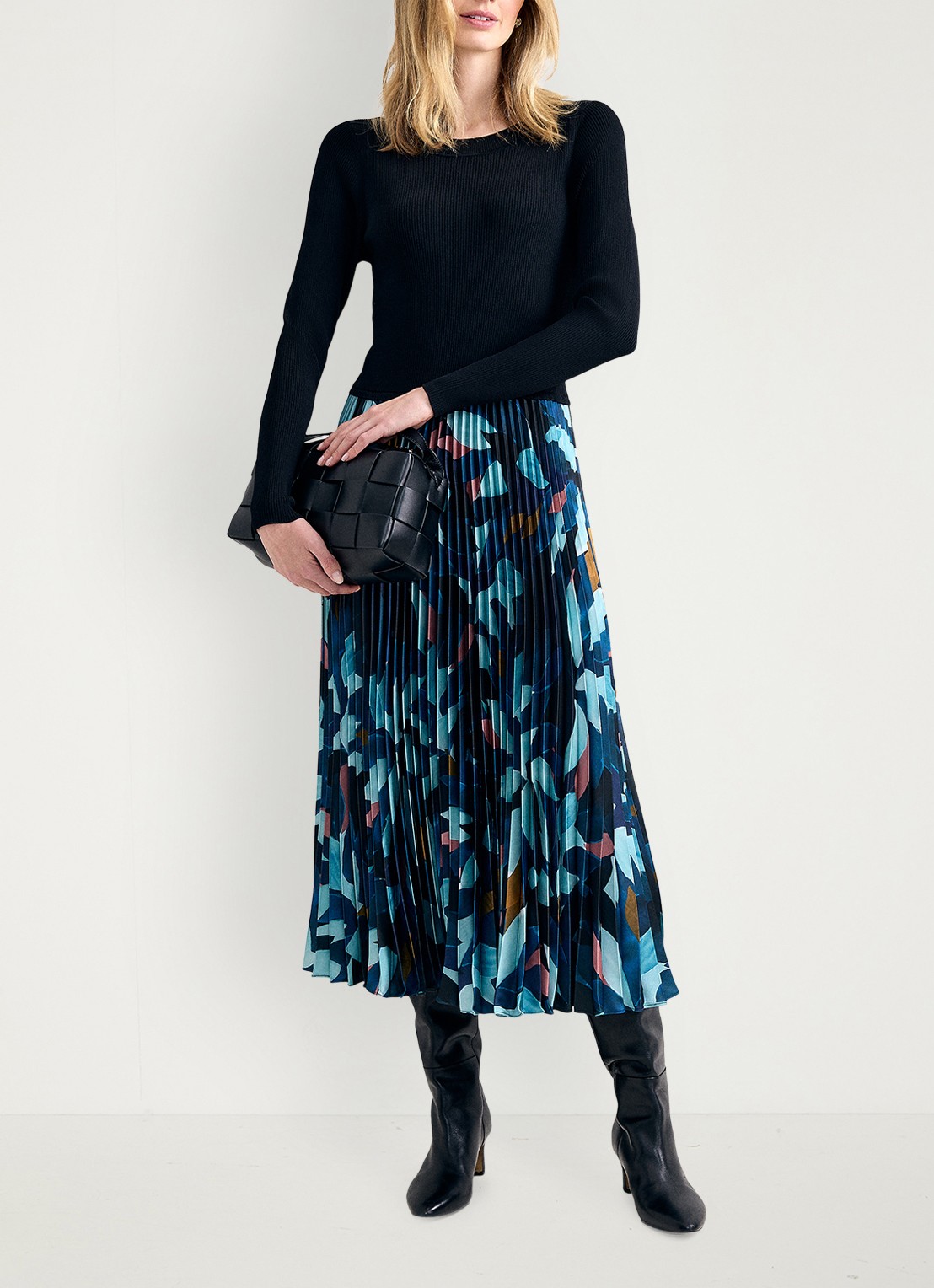 Phase Eight Riley fijngebreide midi jurk met bloememprint en plooien - voorkant 2 multicolor