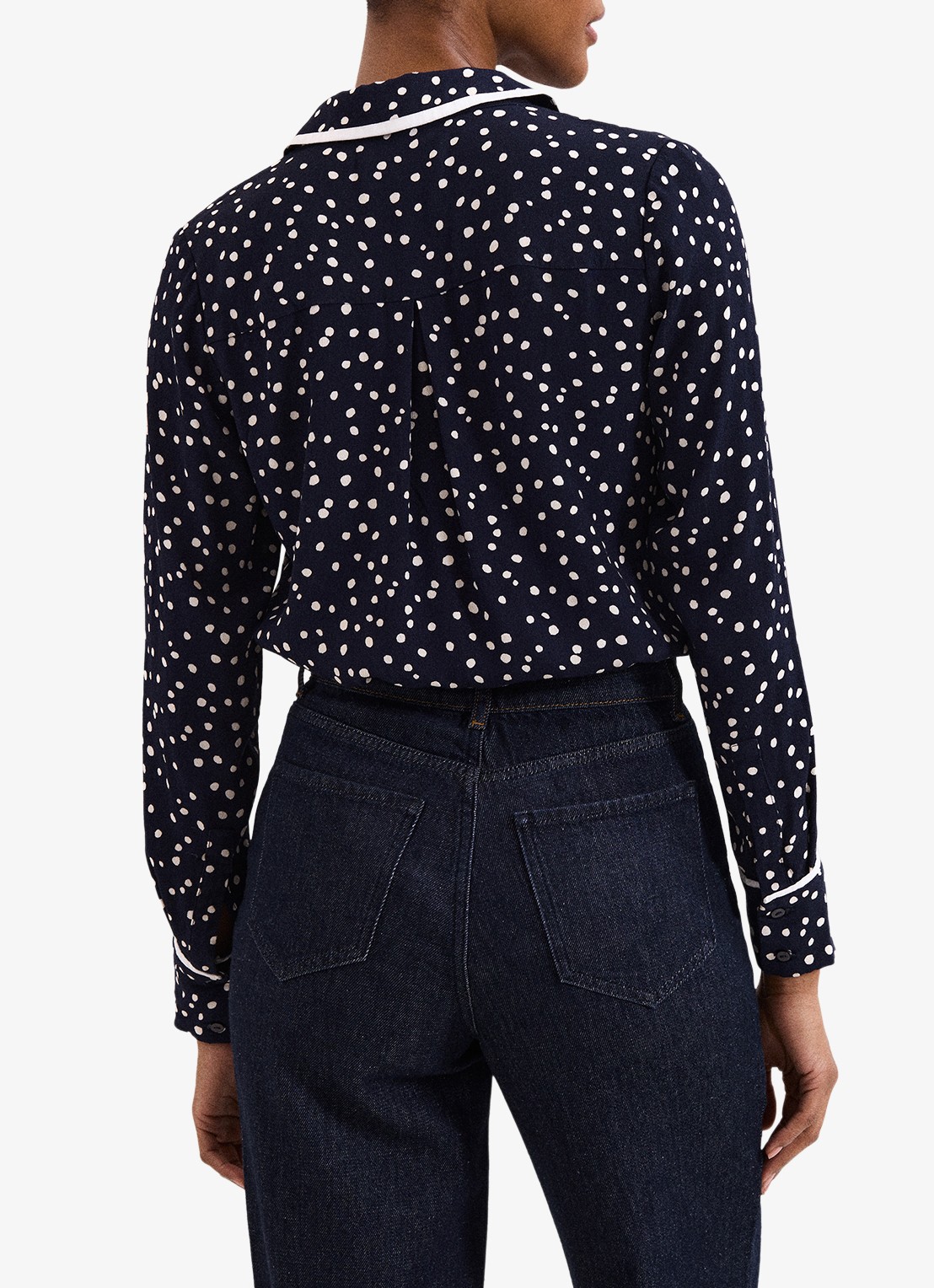 Phase Eight Rita blouse met stippenprint - achterkant 8 donkerblauw