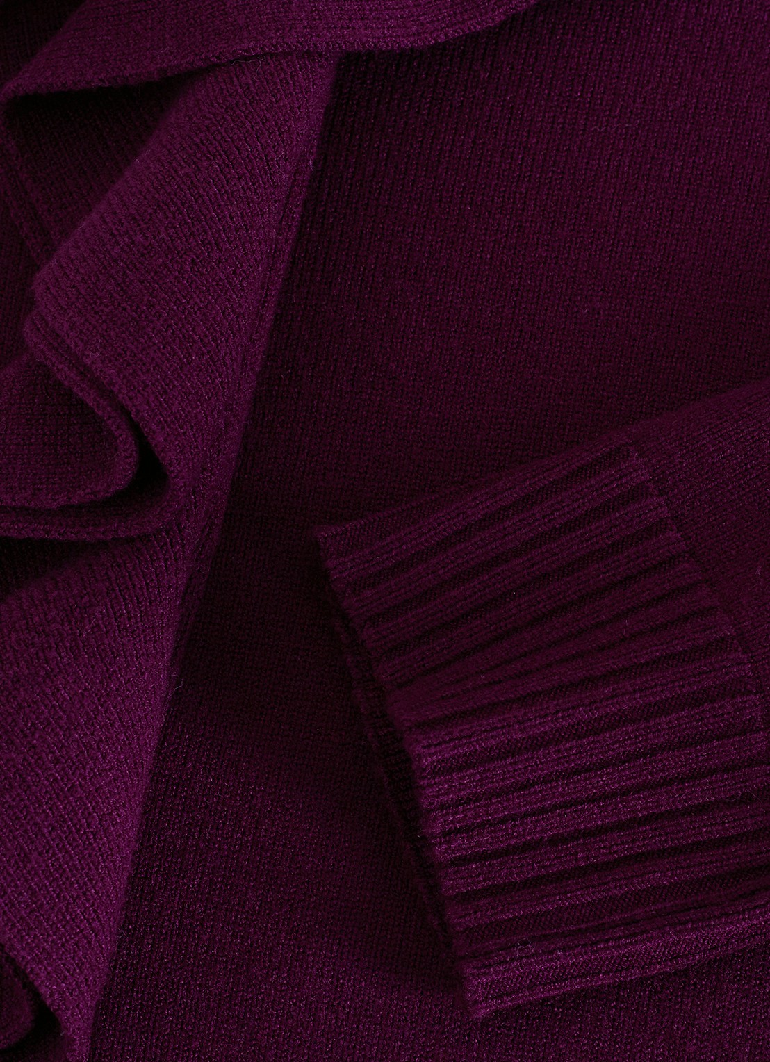 Phase Eight Robyn fijngebreide trui met volant - detail 5 aubergine