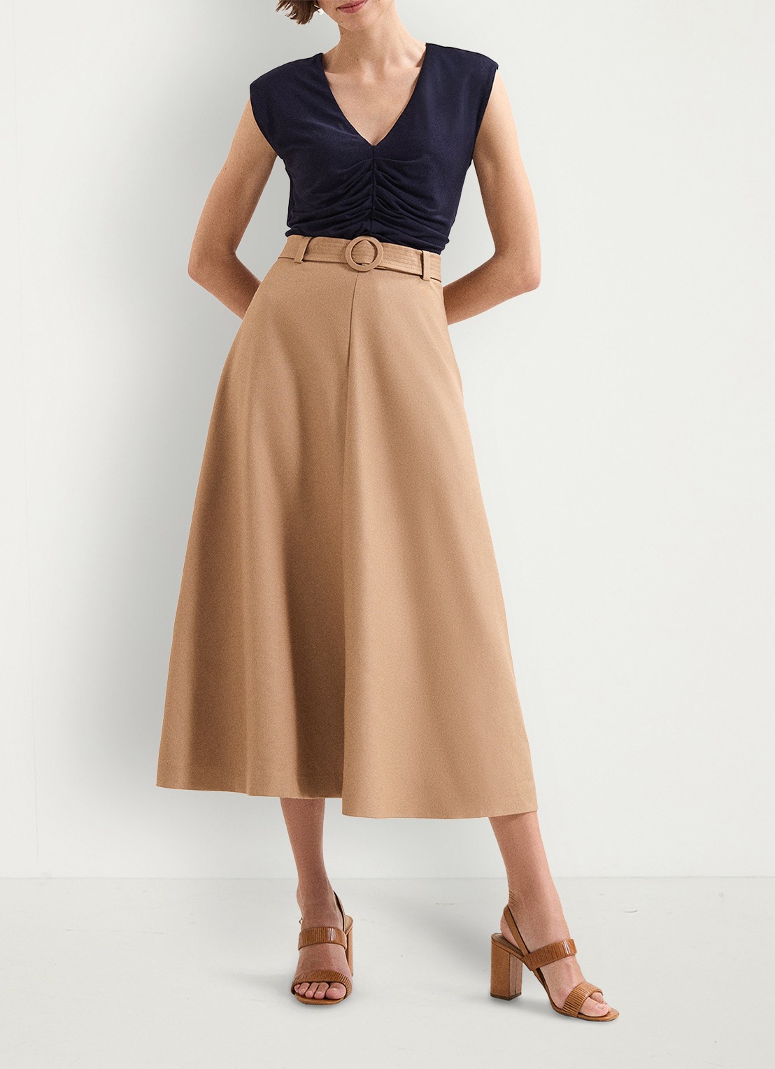 Phase Eight  Rochelle midi rok met ceintuur - voorkant 7 camel