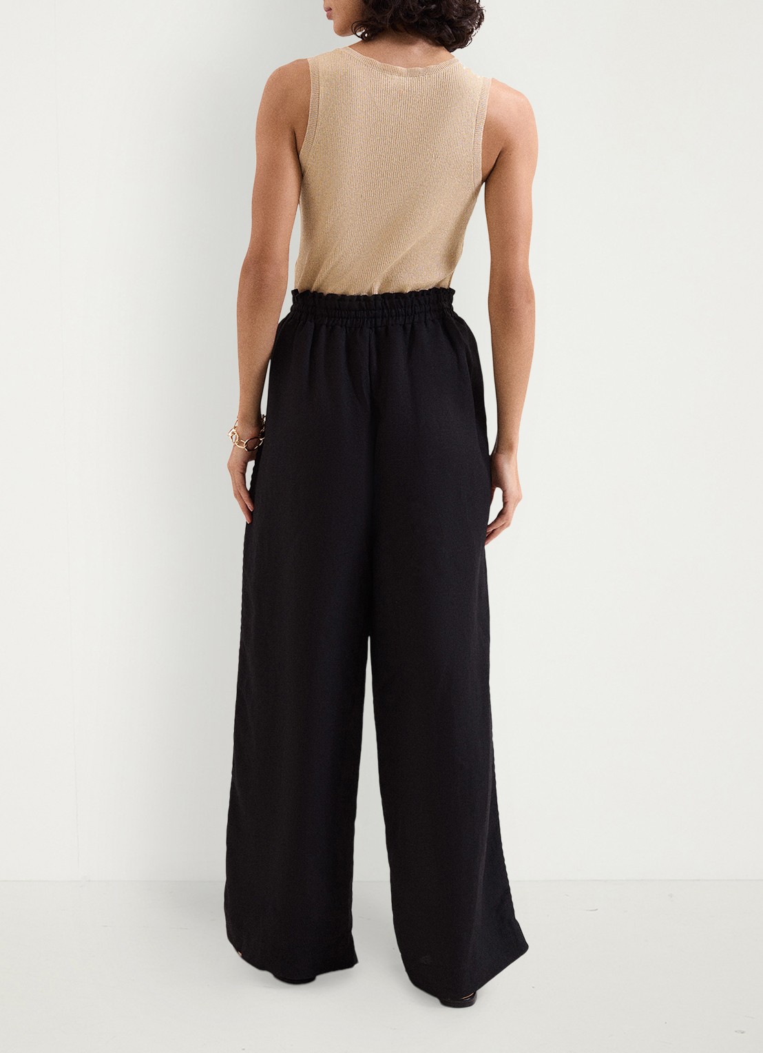 Phase Eight Rowan high waist palazzo broek in linnenblend met steekzakken - achterkant zwart