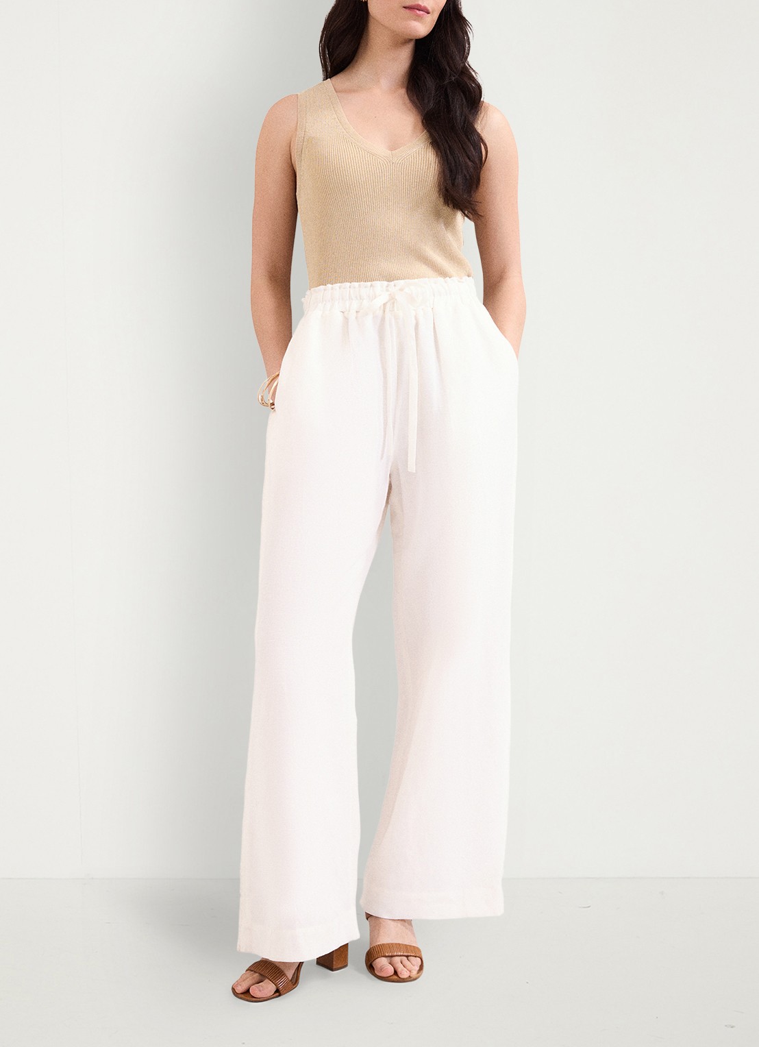 Phase Eight Rowan high waist wide fit broek in linnenblend - voorkant 7 white