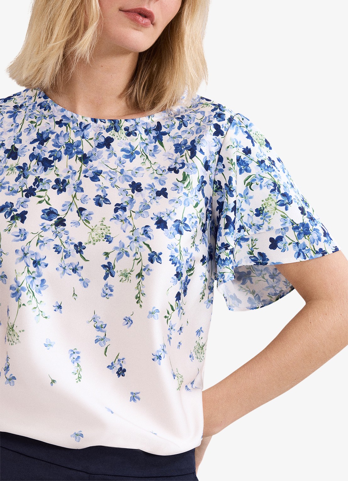 Phase Eight Rowan top met grafische print - detail 2 blauw
