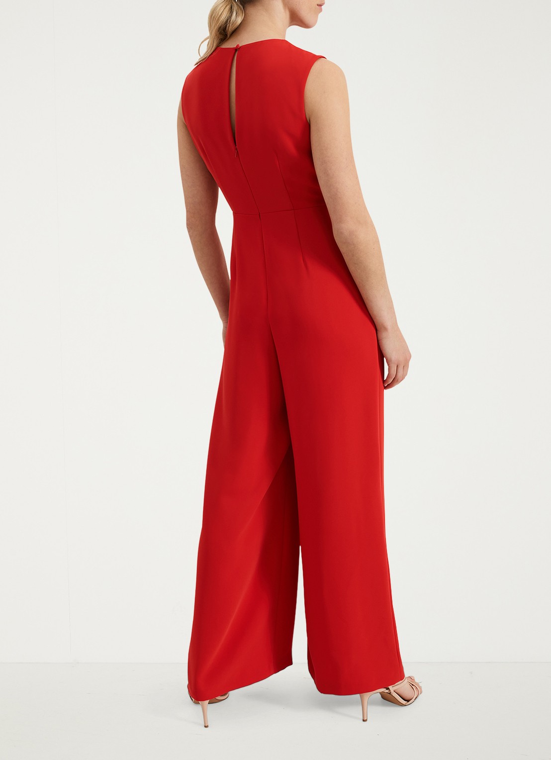 Phase Eight Saffron wide fit jumpsuit met steekzakken - achterkant rood