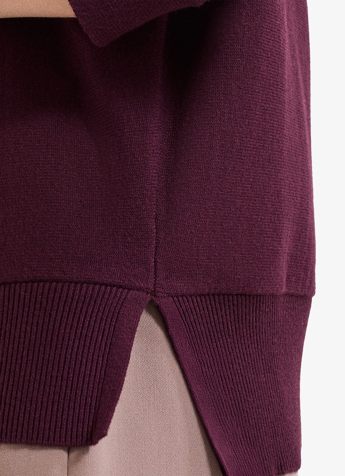 Phase Eight Salima fijngebreide trui met col - detail 5 bordeauxrood