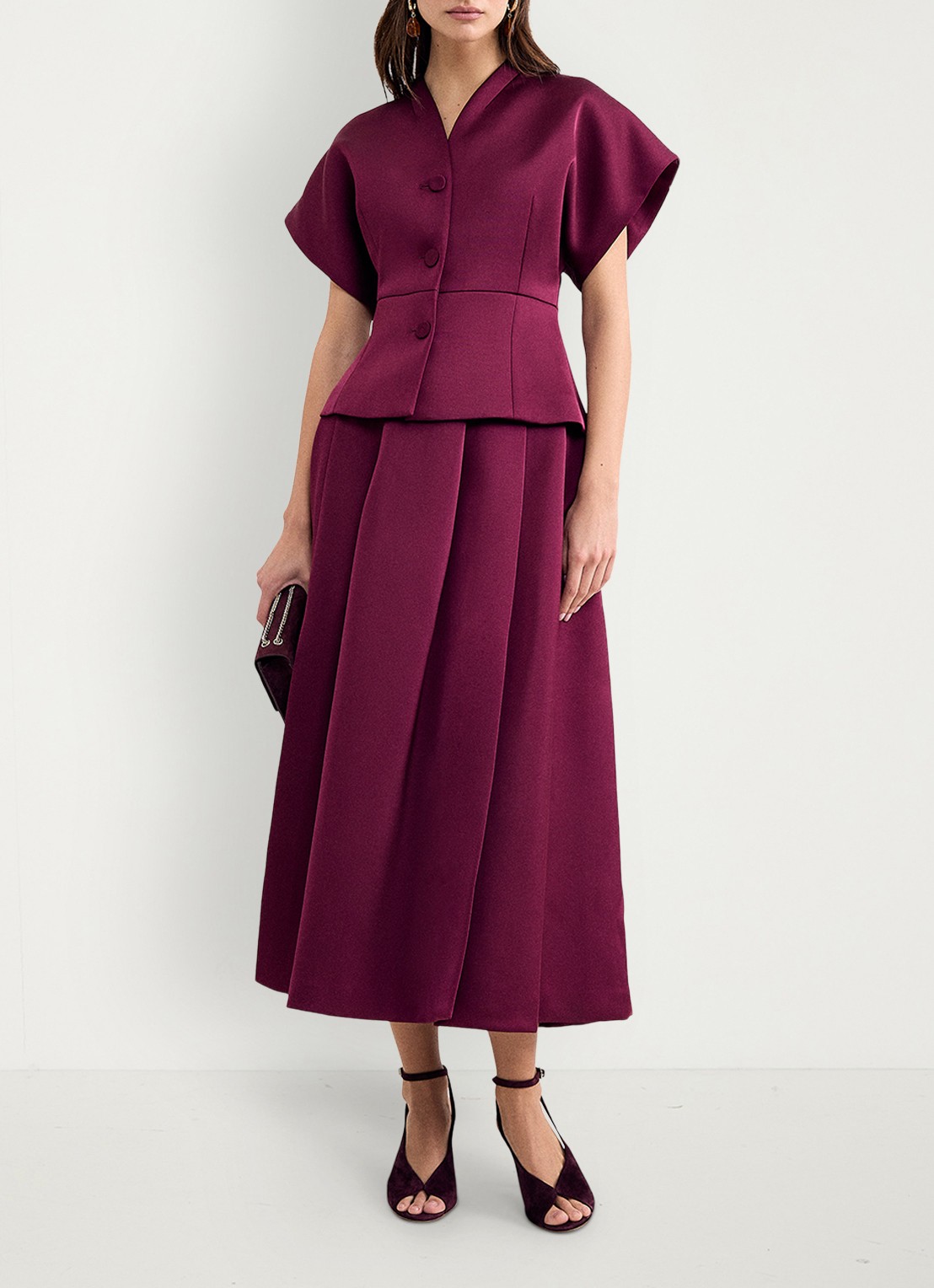 Phase Eight Sally getailleerde blazer van satijn - voorkant 2 bordeauxrood