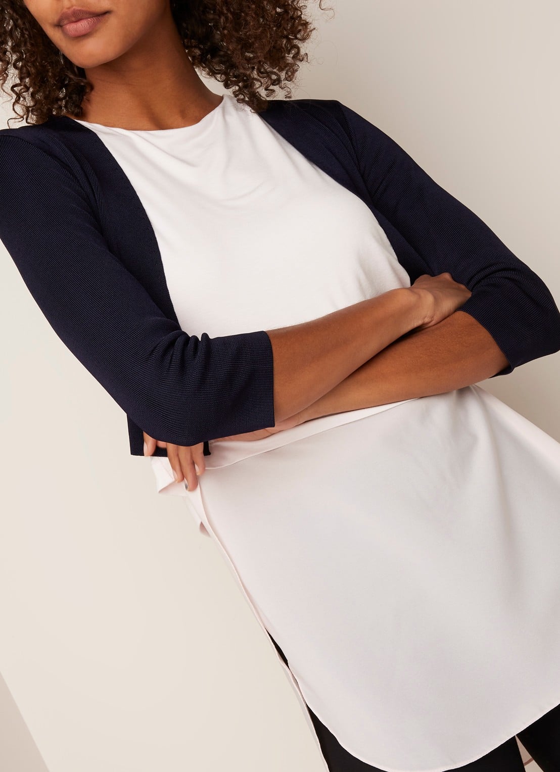 Phase Eight Salma openvallende bolero met stretch - detail oranjerood