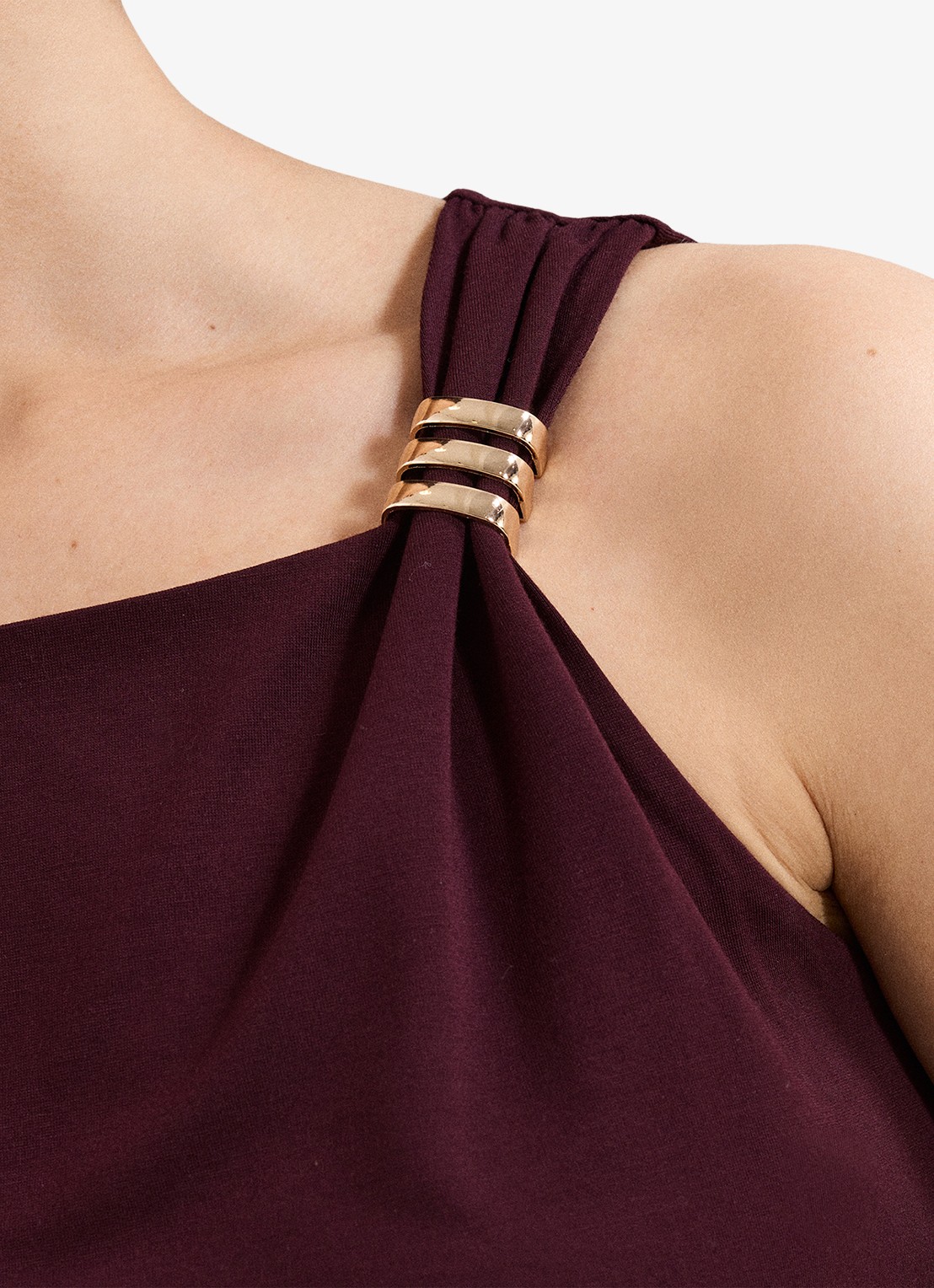 Phase Eight Samie top met asymmetrische hals - detail 6 bordeauxrood
