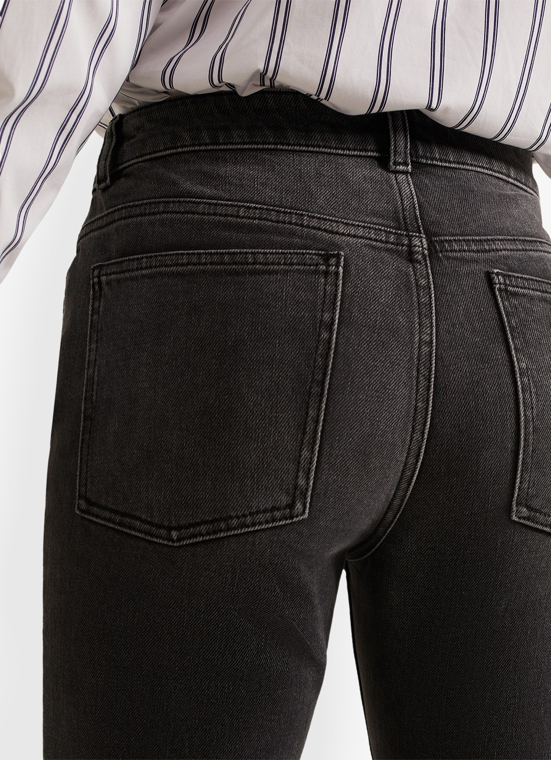 Phase Eight Sara mid waist slim fit jeans met gekleurde wassing - detail 5 zwart
