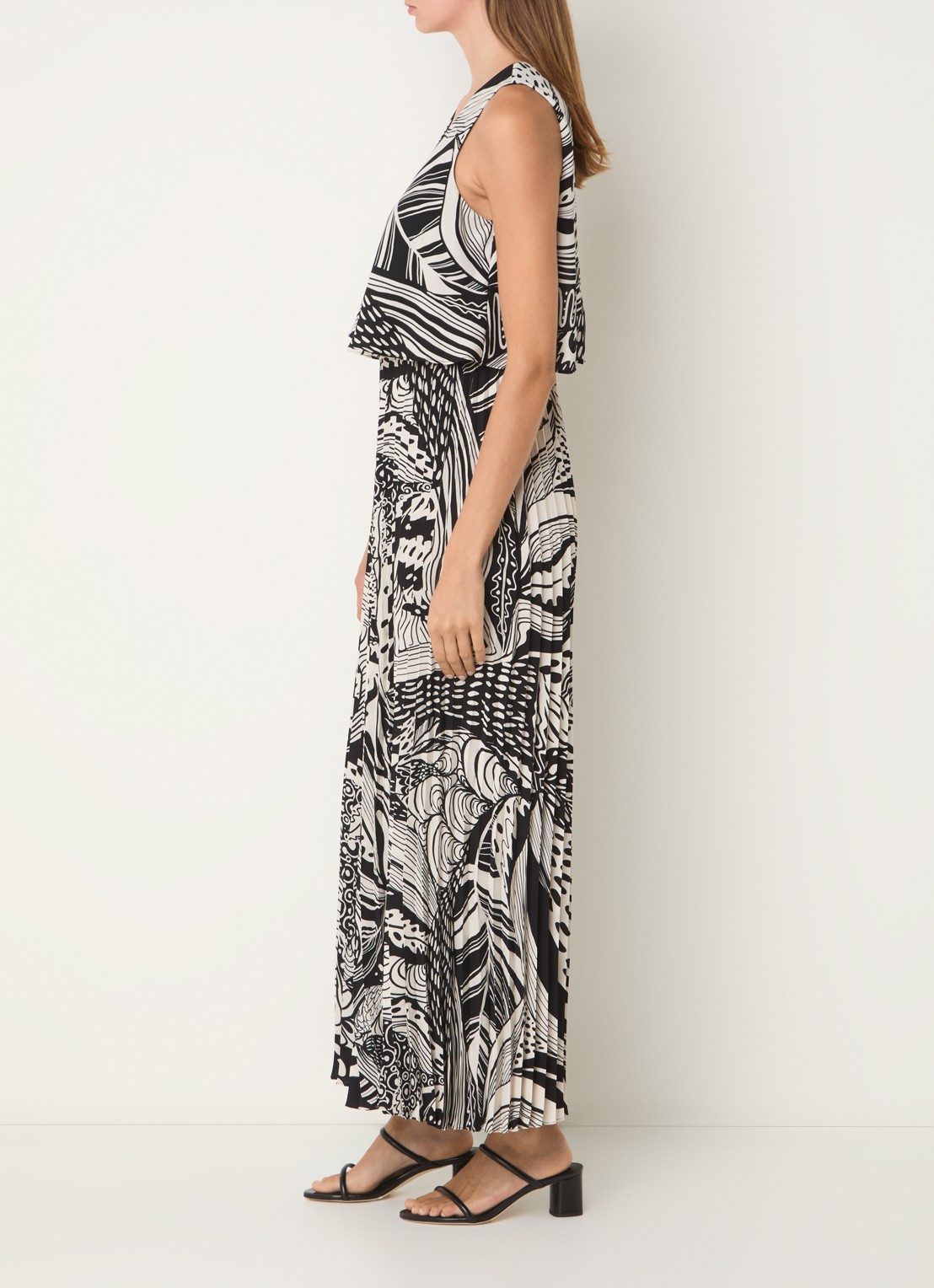 Phase Eight Saskia wide fit jumpsuit met print - voorkant 5 zwart