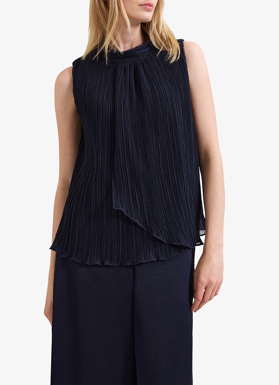 Phase Eight Senga top met plissé - detail 2 donkerblauw
