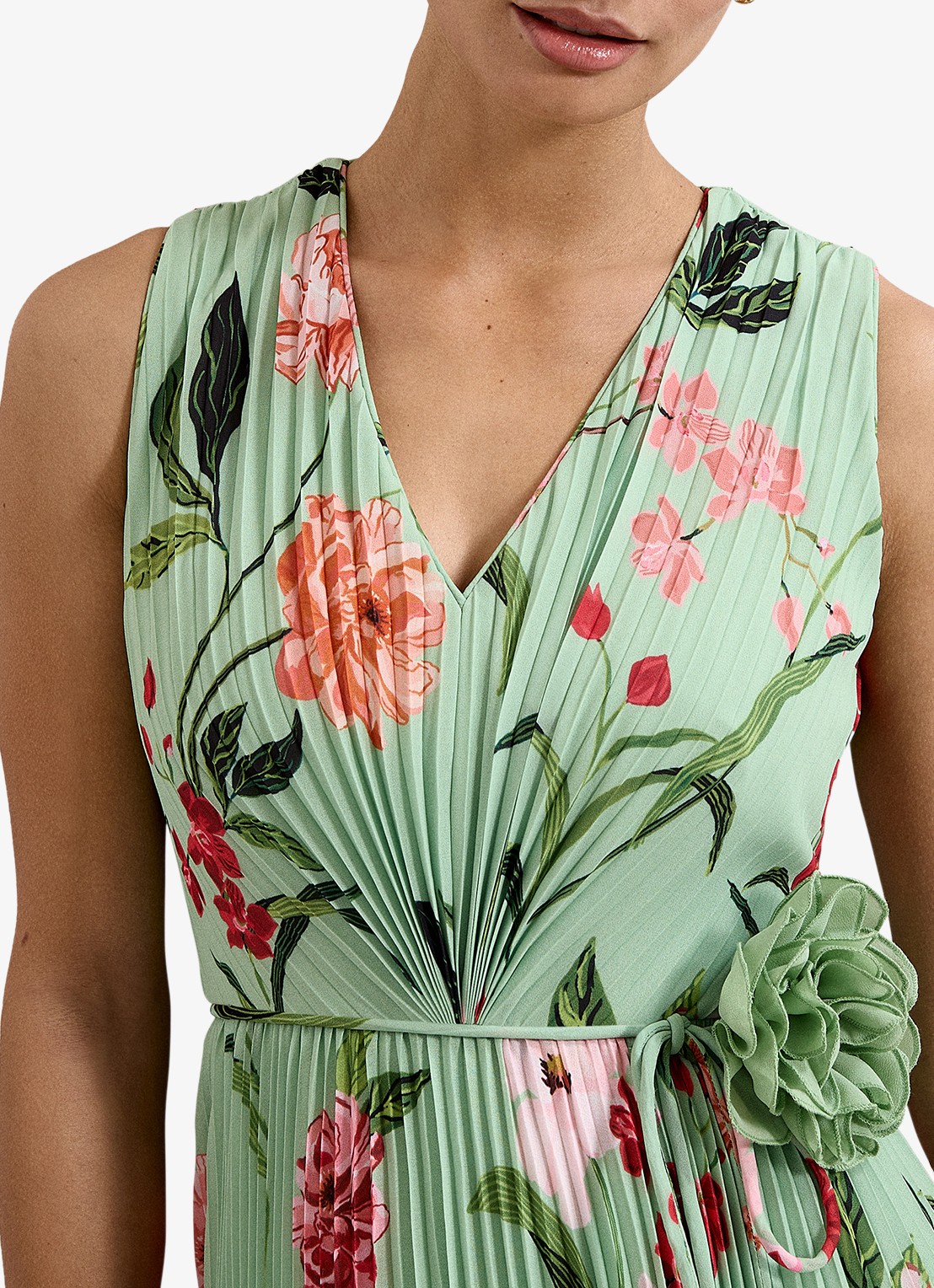 Phase Eight Simara midi jurk met bloemenprint en strikceintuur - detail 4 lindegroen