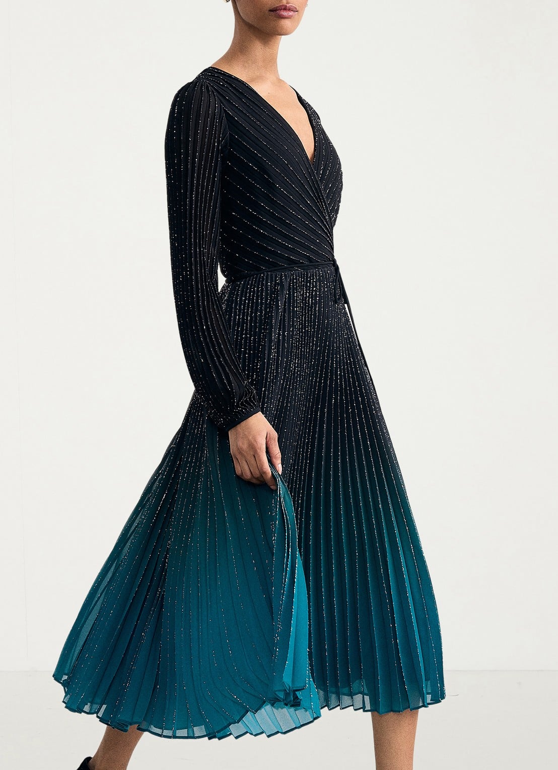 Phase Eight Simara midi jurk met strass en plooien - detail 4 donkerblauw
