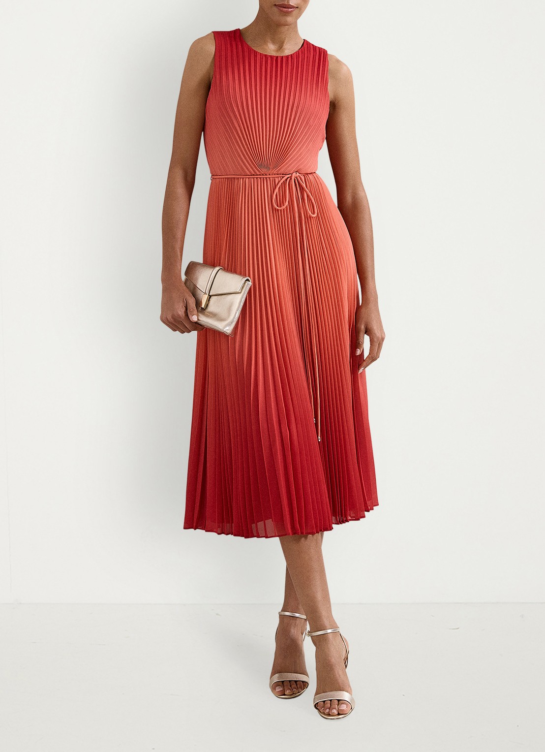 Phase Eight Simara midi jurk met strikceintuur - voorkant 2 oranjerood