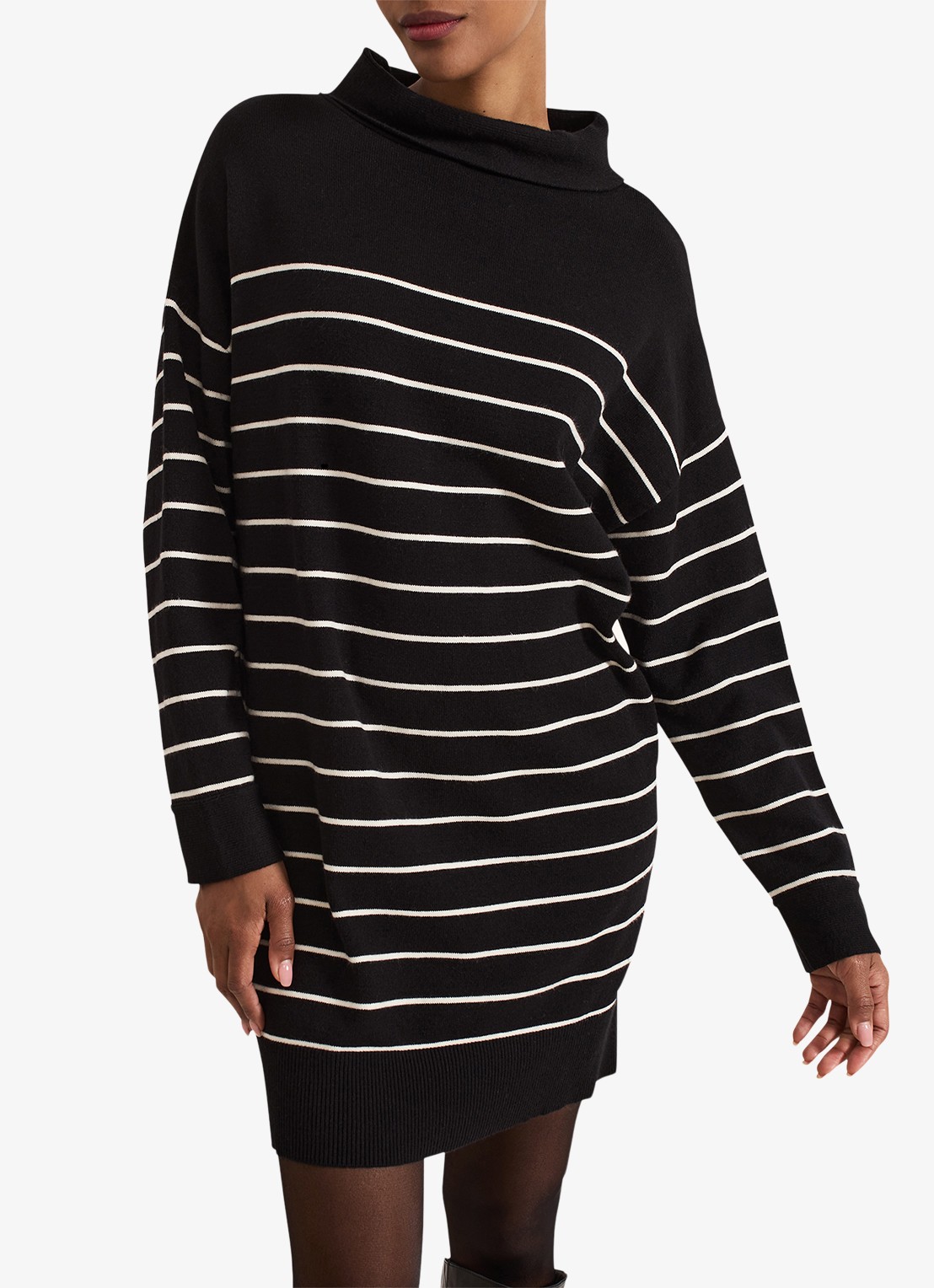 Phase Eight Skylar mini fijngebreide trui-jurk met streepprint - detail 3 zwart